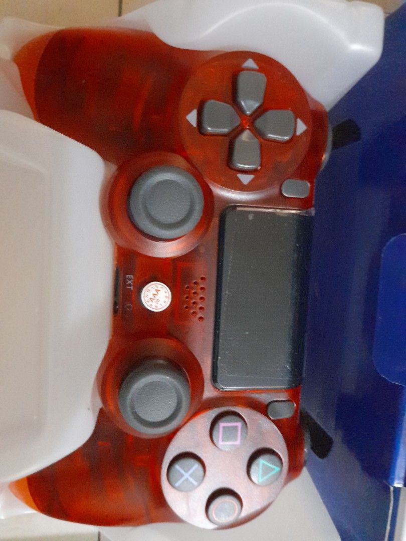 DS4 WIRELESS CONTROLLER (Category: Controllers) located in Quezon City. Submitted by hajjasittienor (Listing ID 1324600212, Image 1). Description: BRAND NEW 💯 CABLE CHARGER.150 ....PWEDE COD .....PWEDE PICK AVIDA TOWER NEW MANILA COL BONNY SERRANO AVE QUEZON CITY.