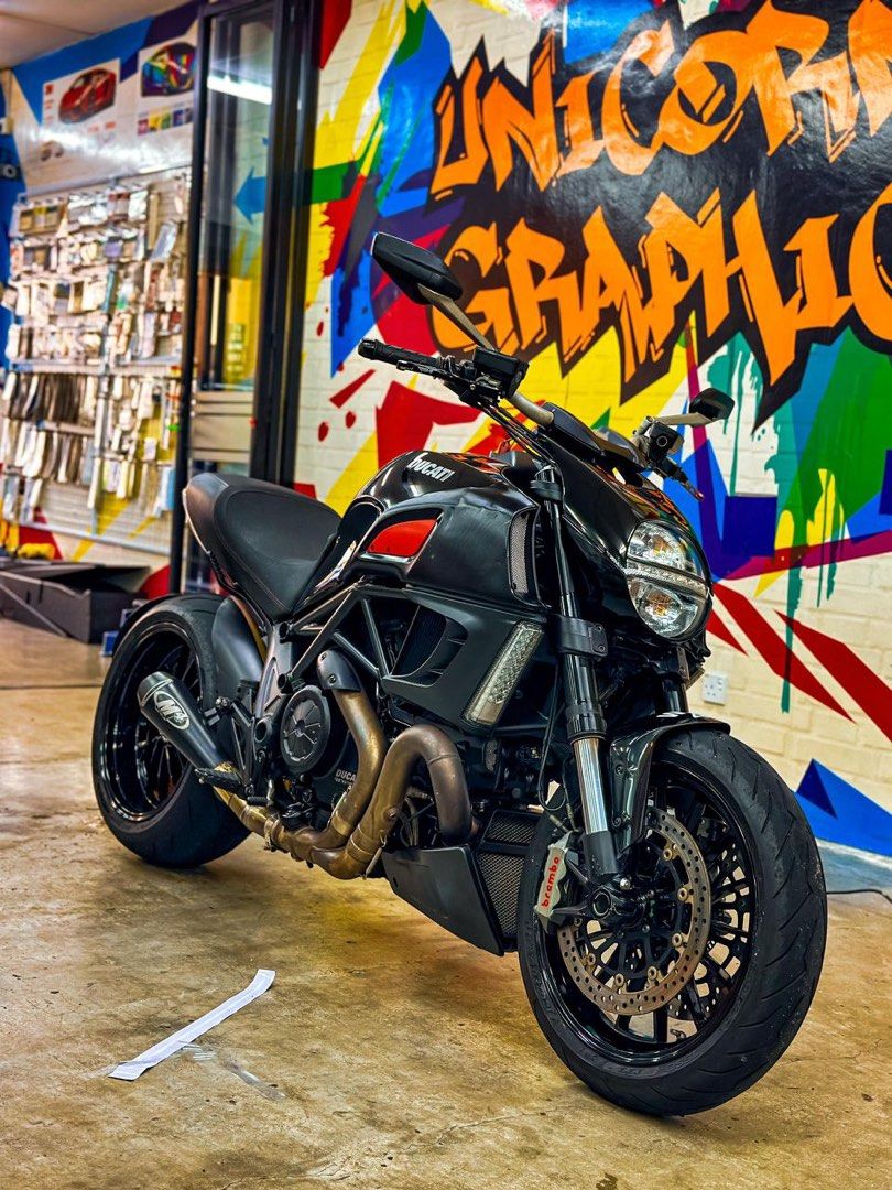 Ducati Diavel with 2 digit plate number are worth it!, Motorbikes on