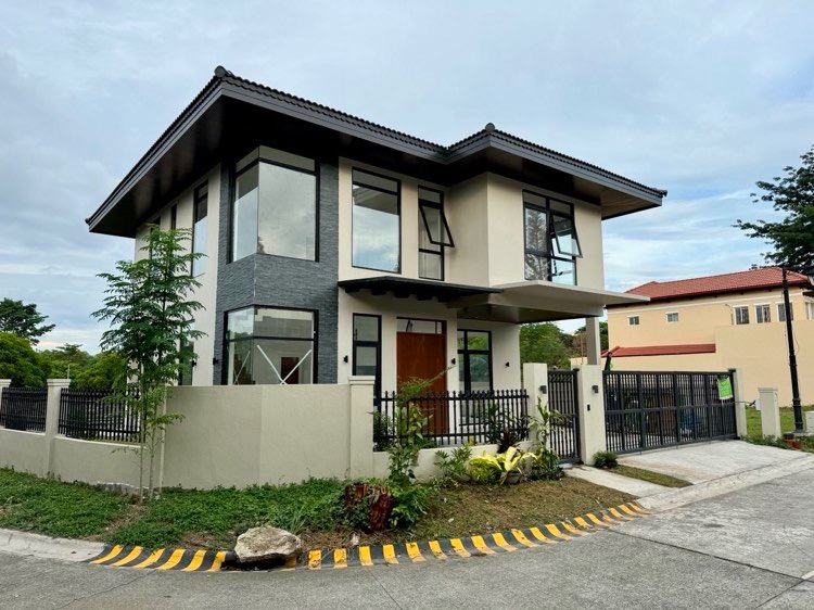 (Category: ) located in . Submitted by ImatchRealty_Kins (Listing ID 1324578143, Image 1). Description: .
