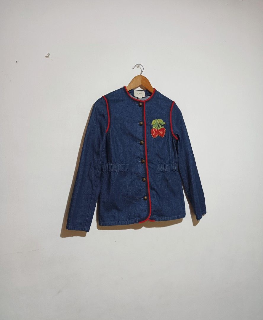 Gucci denim jacket with embroideries discount