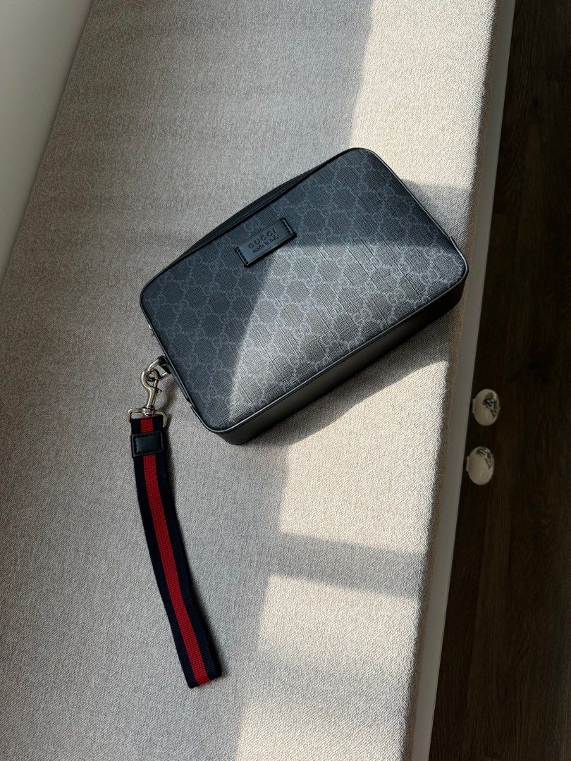 Gucci Men s Clutch