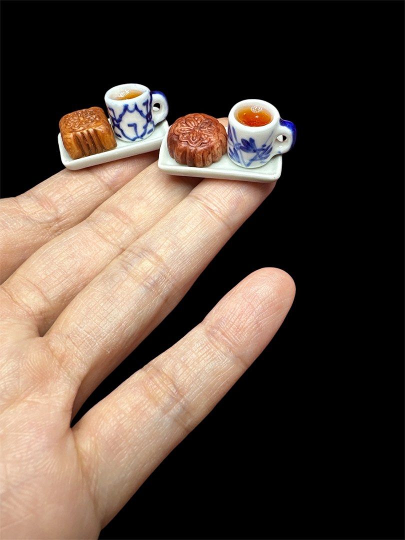 Handmade Miniature Traditional Mooncake with Chinese Tea, Mooncake Festival, Clay, Resin, 1 tray (Category: Handmade Craft) located in Singapore. Submitted by mini.collectibles.1 (Listing ID 1324630017, Image 1). Description: Handmade Miniature Traditional Mooncake with Chinese Tea, Mooncake Festival, Clay, Resin, 1 tray Made from clay, resin There may be some finger pressing stains or prints due to handmade. Miniature Showcase Display Store at t