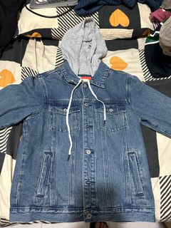 （分類：）位於 。 由 Viktormk 提交（商品編號 1324720581，圖片 1）。簡介： 。