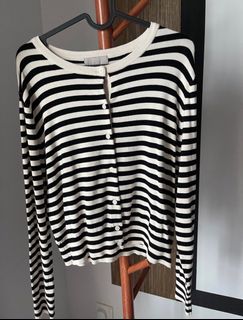 (Category: ) located in . Submitted by snkpreloved (Listing ID 1324701575, Image 1). Description: .