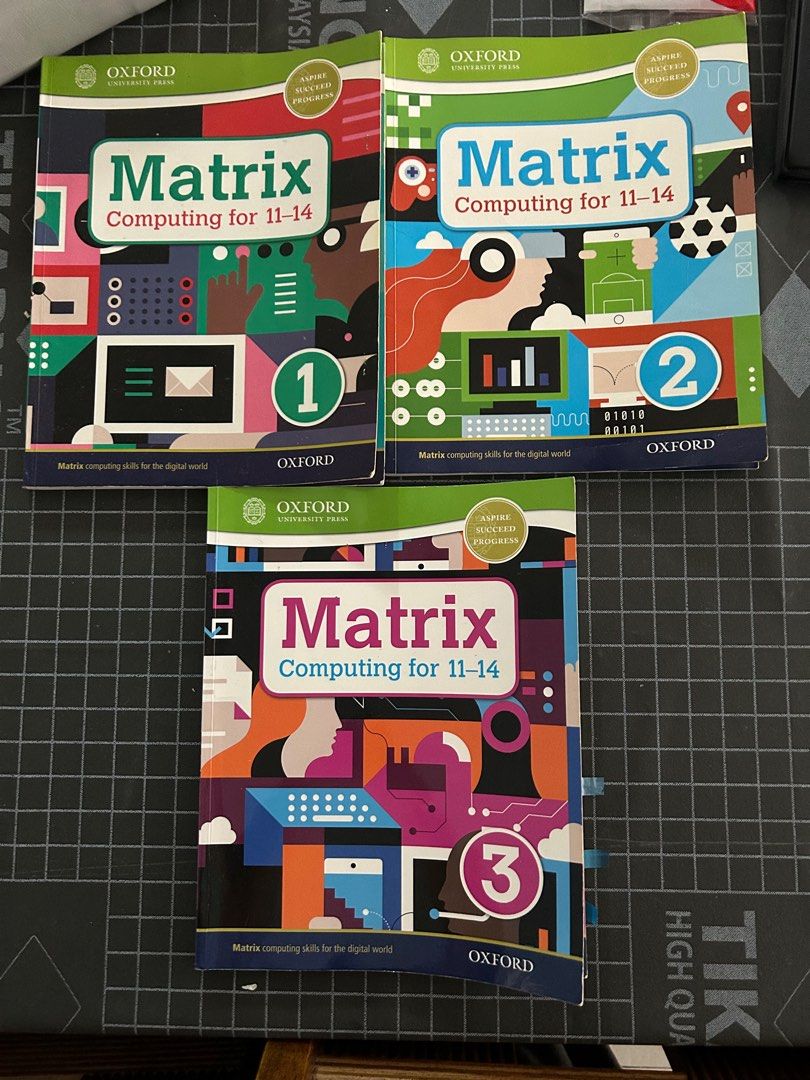 IGCSE Computer Science (Bundle) Matrix Computing (Category: Textbooks) located in Shah Alam. Submitted by suepie (Listing ID 1324570508, Image 1). Description: All three for RM75 Together .