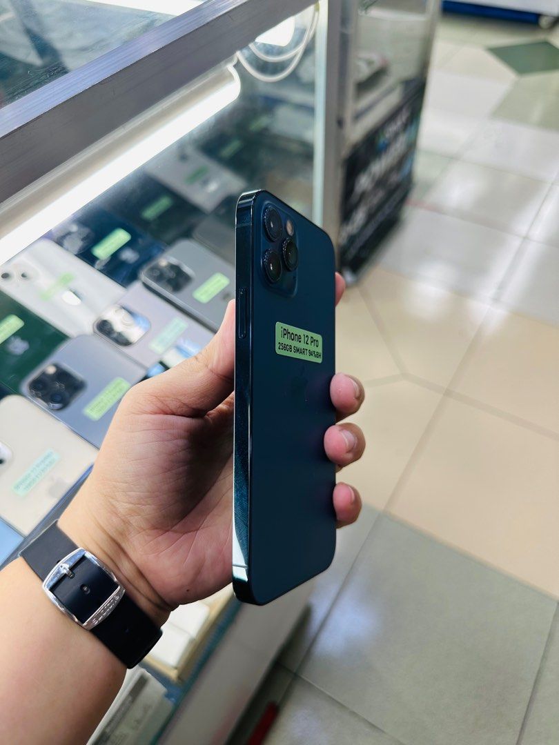 Iphone 12 Pro 256gb 94% batt Smartlocked (Category: iPhone 12 Series) located in San Juan City. Submitted by javedsgadgetshop (Listing ID 1324724360, Image 3). Description: OPEN FOR INSTALLMENT VIA CREDIT CARD/GGIVES/SPAY/BILLEASE & SWAP/TRADE-IN! BUY AND SELL! Quick Specs : Iphone 12 pro •256gb •NTC Variant •94% batt health •Smartlocked •95% Smoothness •No hidden issue | No Repaired •100% Authentic | Not Refurbished •w/ OEM Charger & store warra