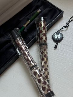 （分類：）位於 。 由 kisxtal 提交（商品編號 1324625183，圖片 1）。簡介： 。