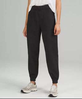 （分類：）位於 。 由 clothess.a 提交（商品編號 1324607652，圖片 1）。簡介： 。