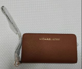 Buy Michael Kors Wallets Card Holders Between S 50 S 100 on Carousell SG