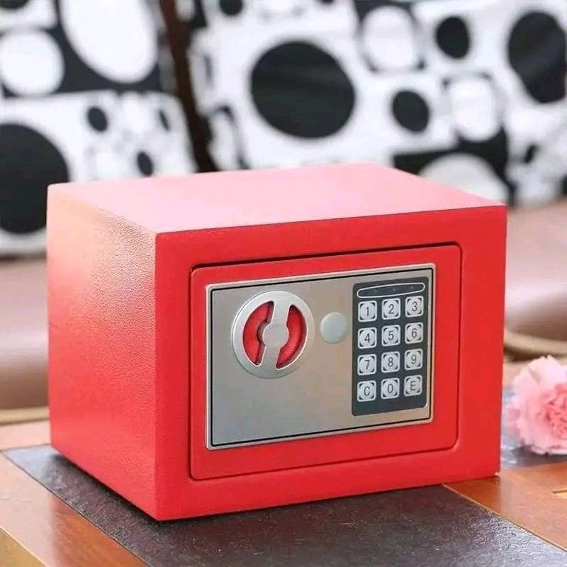 Mini safety vault (Category: Other Security Devices) located in Manila. Submitted by yzlshop (Listing ID 1324563477, Image 2). Description: Brand new We offer COD , same day delivery within metro manila via Lalamove/Grab pm for more info. thank you!.