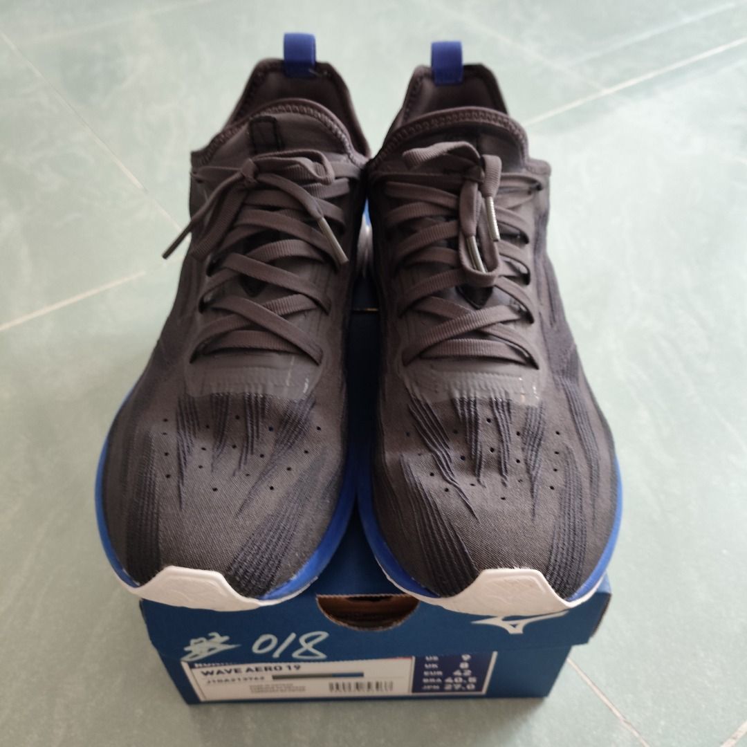 Mizuno Black Sports Shoes Size 42