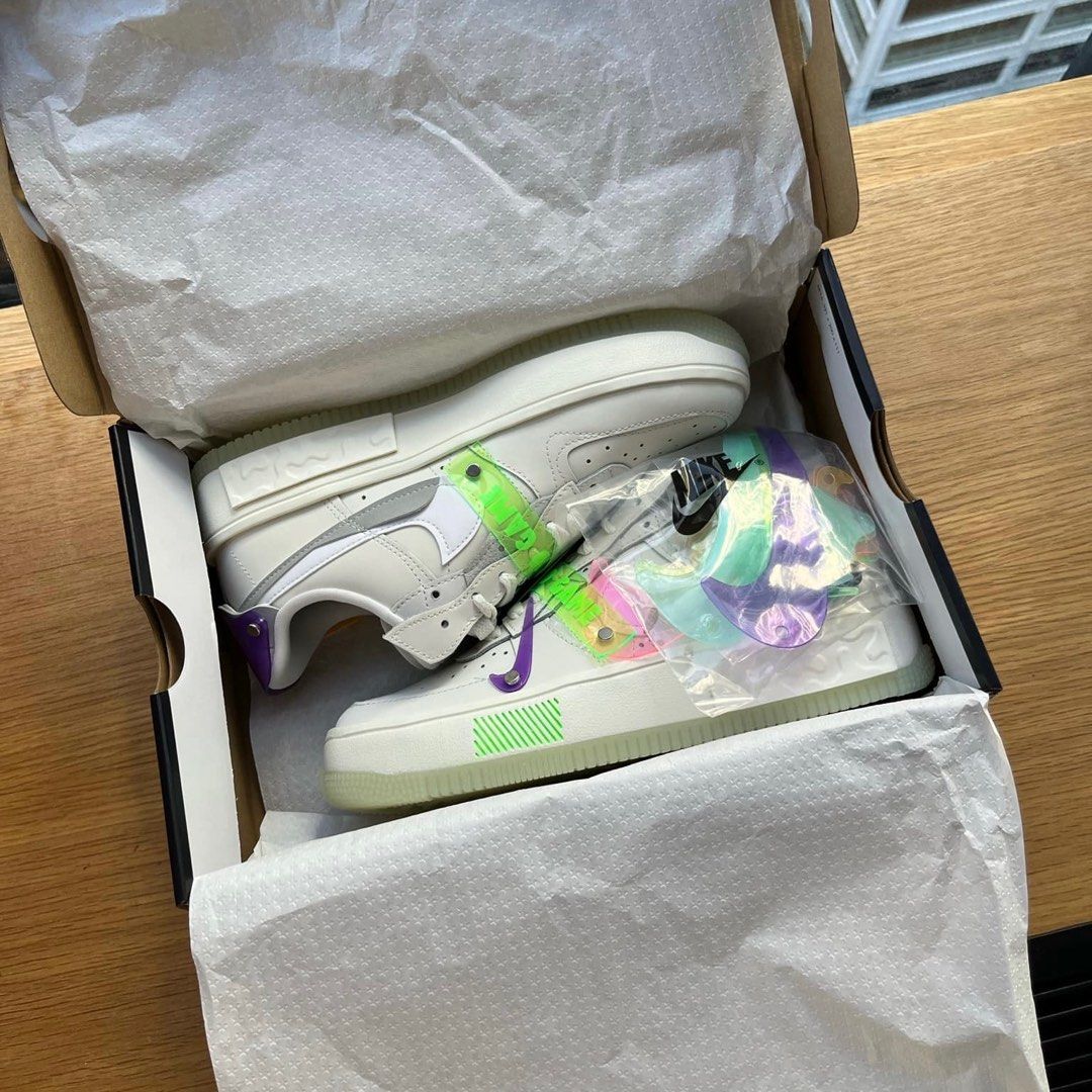 Nike Air Force 1 Fontanka (DO2332-111) (Category: Sneakers & Footwear) located in Muntinlupa City. Submitted by joyehhh (Listing ID 1324653216, Image 2). Description: • Selling for a friend! ❗️SHIPPING FROM SAN JUAN NOT MUNTINLUPA❗️ • Purchased from New York • Authentic, brand new, dead stock complete with box! • Patches removable to create an ALL WHITE AIR FORCE 1! • White leather upper, glow-in-the-dark rubber outsole, and comes with interchang