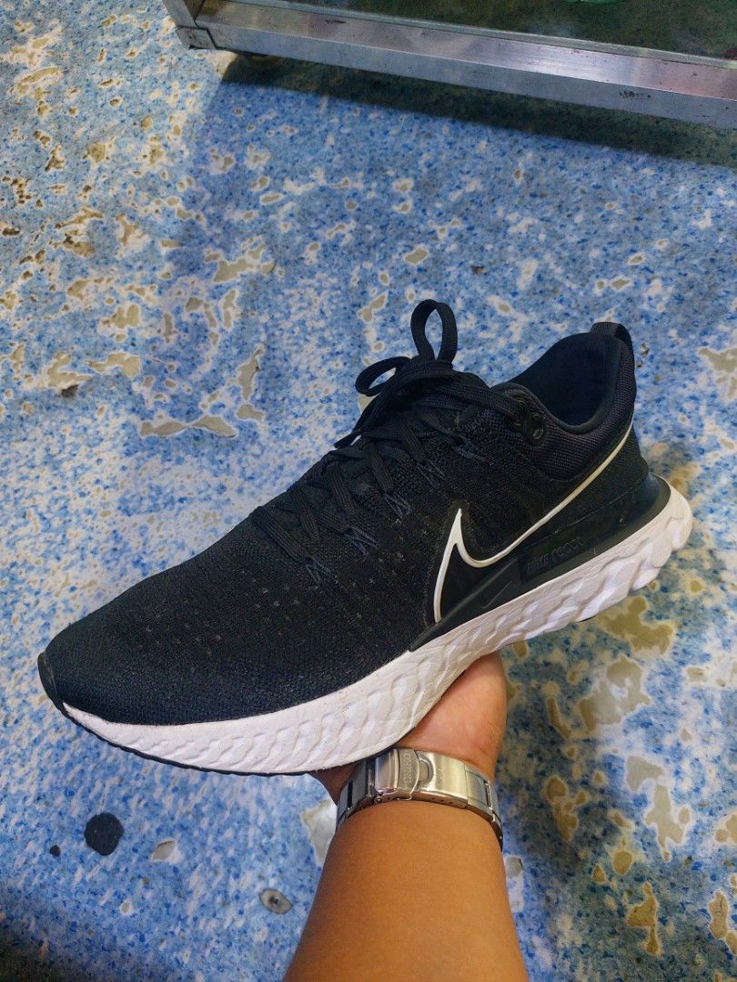 Nike React Infinity Run Flyknit 2 Black White Sneakers 12 US