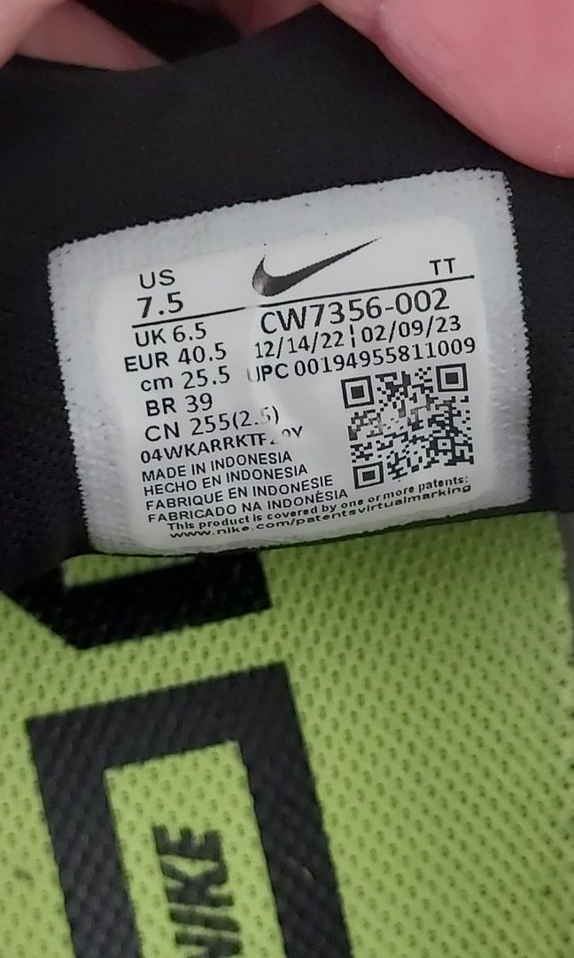 Nike Shoes Men US 7.5 20