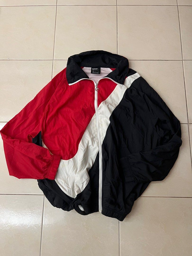 Nike waporwave Nike jacket Nike Windbreaker nike big logo Nike big swoosh Men s Fashion Coats Jackets and Outerwear on Carousell