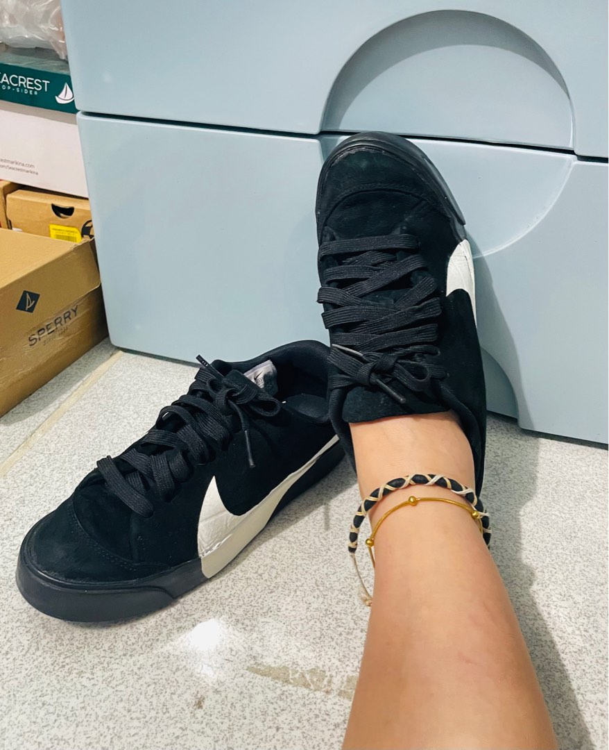 nike blazer city low xs black