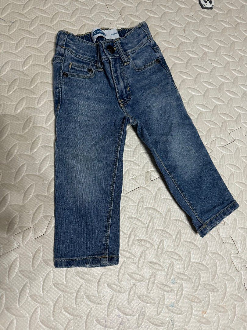 Original Old navy denim pants 12-18mos (Category: Babies & Kids Fashion) located in Makati City. Submitted by mitchiko15 (Listing ID 1324739034, Image 1). Description: Used once Like new Size: 12-18 months Adjustable My son’s preloved.