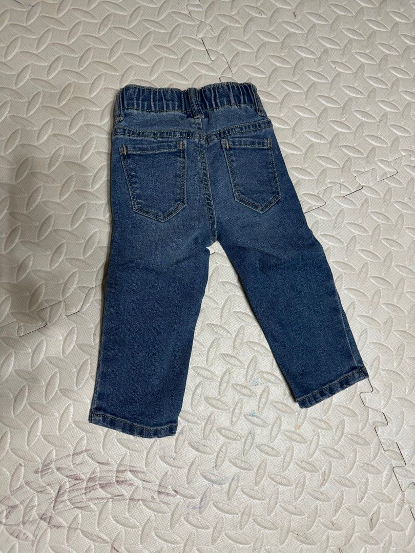 Original Old navy denim pants 12-18mos (Category: Babies & Kids Fashion) located in Makati City. Submitted by mitchiko15 (Listing ID 1324739034, Image 2). Description: Used once Like new Size: 12-18 months Adjustable My son’s preloved.