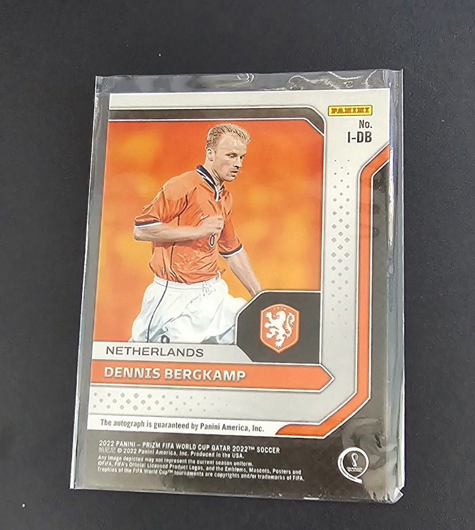 Panini Soccer Dennis Bergkamp Prizm Auto, Hobbies & Toys, Toys 