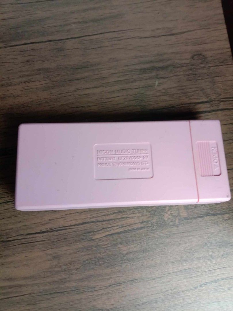 PIGGY Guitar tuner As is condition Untested (Category: Musical Instruments) located in Quezon City. Submitted by jpnvintageonline (Listing ID 1324677428, Image 3). Description: PIGGY Guitar tuner As is condition Untested.