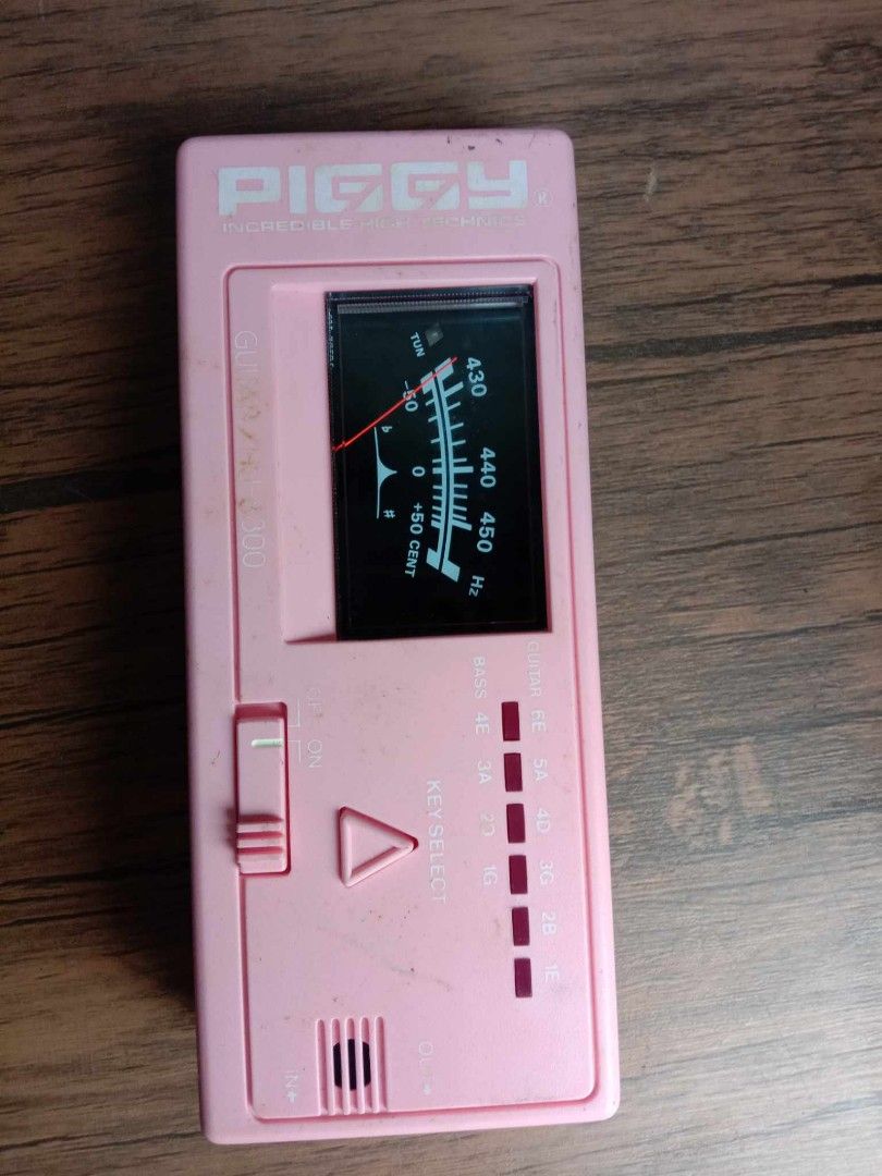 PIGGY Guitar tuner As is condition Untested (Category: Musical Instruments) located in Quezon City. Submitted by jpnvintageonline (Listing ID 1324677428, Image 2). Description: PIGGY Guitar tuner As is condition Untested.