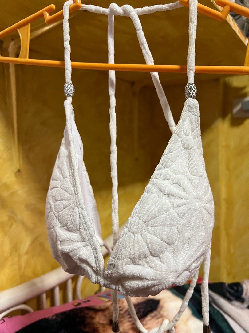 Preloved 2pc (Category: Bikinis & Swimsuits) located in Quezon City. Submitted by cprmob (Listing ID 1324625691, Image 1). Description: Shein original preloved 2 pc.
