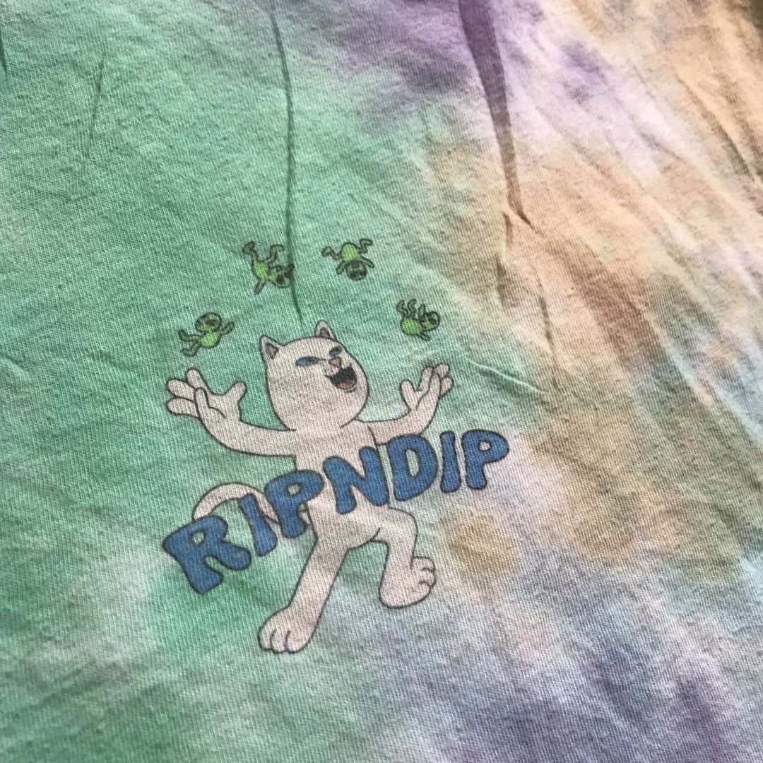Ripndip longsleeve 🥵 (Category: Activewear) located in Jinoba-an. Submitted by eegiboy (Listing ID 1324634910, Image 3). Description: Wts: Ripndip 🥵 Tie dye longsleeve 🔥 Large size Dimes: 22.5/29 Excellent condition🥰 600plussf Dm me if interested 📩 Thankyou🙏😇.