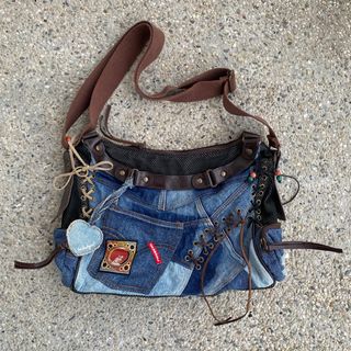 (Category: ) located in . Submitted by shes2pid_ (Listing ID 1324725285, Image 1). Description: .