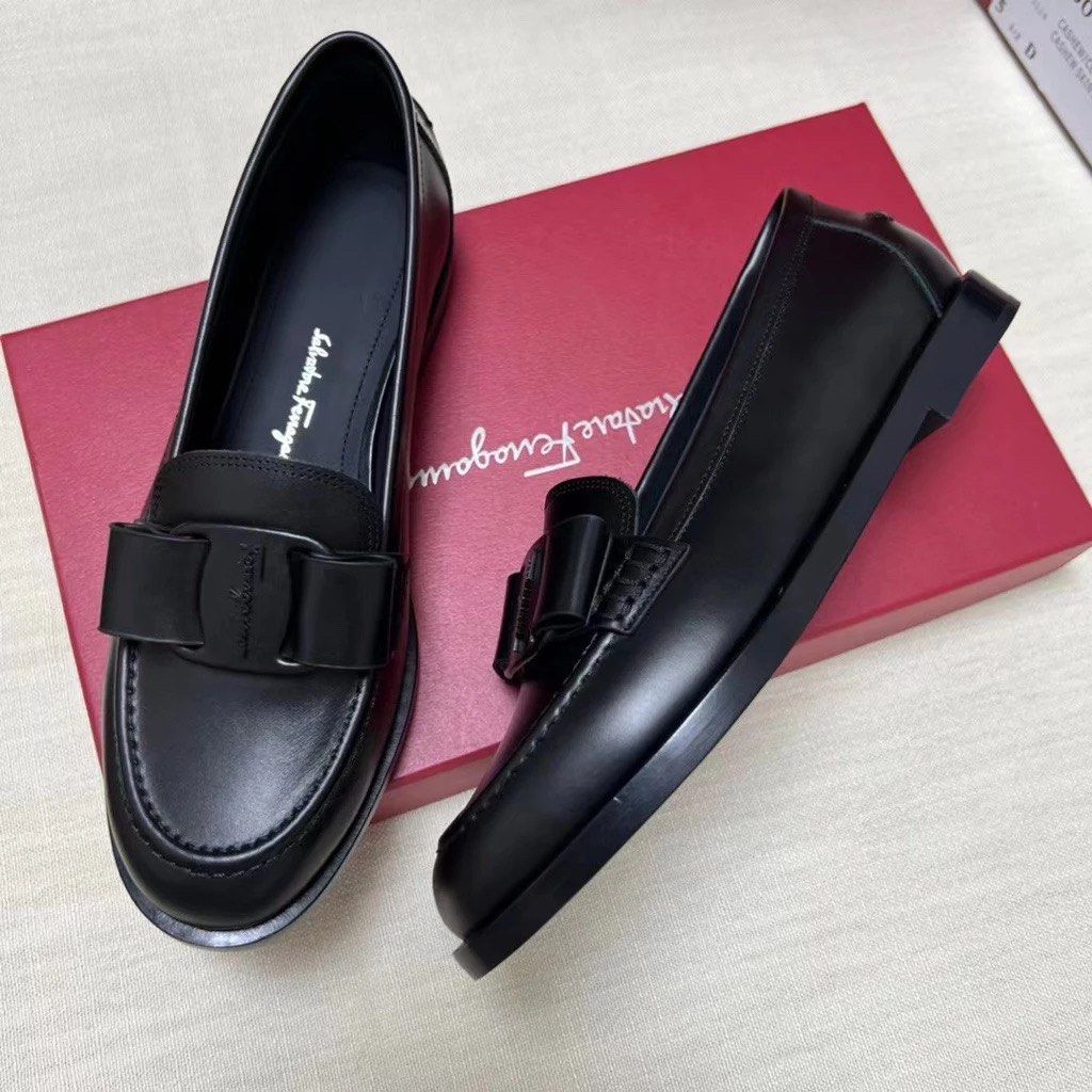 Salvatore Ferragamo Shoes Women s Fashion Footwear Flats Sandals on Carousell