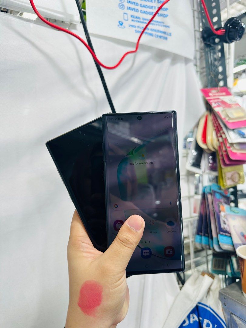 Samsung Note 10 Plus 256gb Dualsim FU (Category: Samsung) located in San Juan City. Submitted by javedsgadgetshop (Listing ID 1324706082, Image 2). Description: OPEN FOR INSTALLMENT VIA CREDIT CARD/GGIVES/SPAY/BILLEASE & SWAP/TRADE-IN! BUY AND SELL! Quick Specs : Samsung Note 10+ •256gb •NTC Variant •Good batt health •Factory Unlock •95% Smoothness •No hidden issue | No Repaired •100% Authentic | Not Refurbished •w/ OEM Charger & store warranty ❣