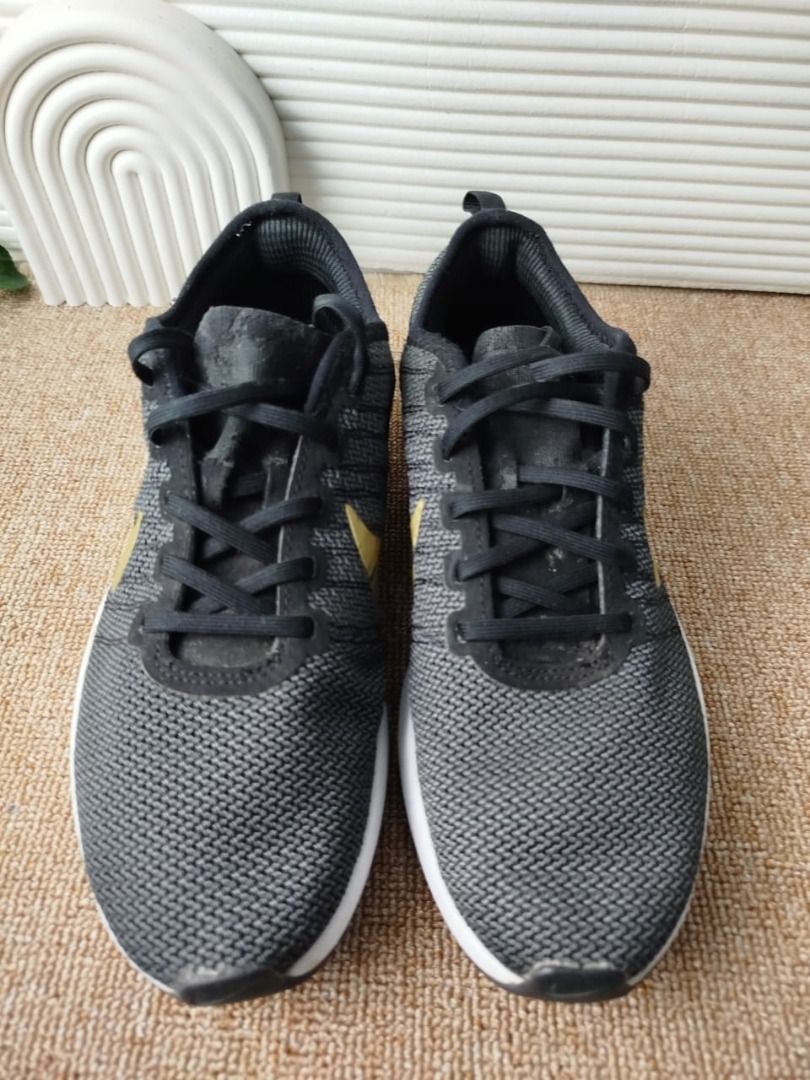 Nike dualtone racer black gold hot sale