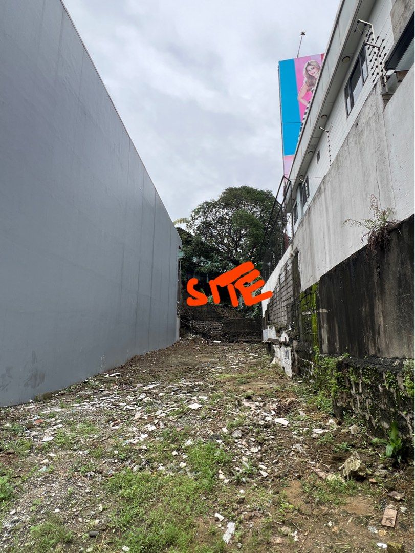 St Ignatius Below Market Value (Category: House & Lot) located in Taguig. Submitted by brokerhanstaneo_09178038728 (Listing ID 1324649686, Image 1). Description: St Ignatius Quezon City Lot size: 210 sqm P200,000 per sqm.
