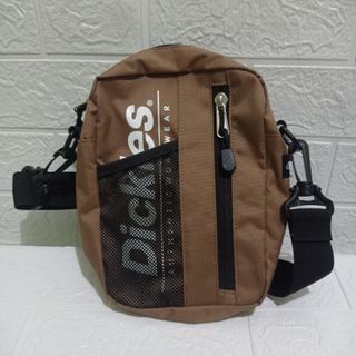 (Kategori: ) berada di . Dikirim oleh hardxrockbottom (ID iklan 1324626508, Gambar 1). Deskripsi: .