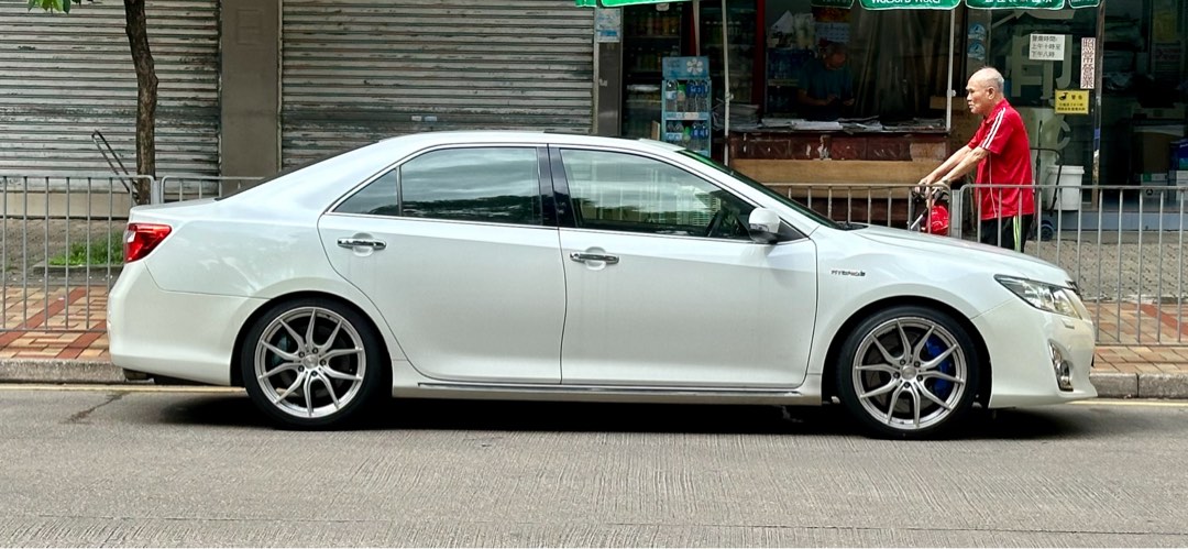 Toyota Camry 2.5 Hybrid (A)62863128797698116