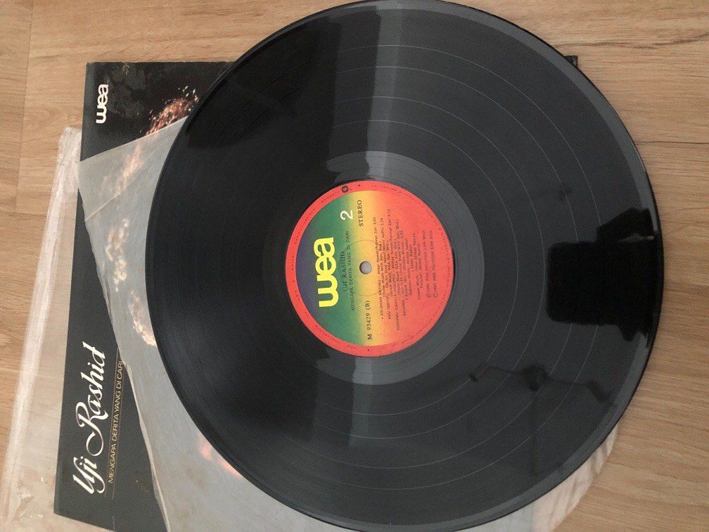 Uji Rashid Mengapa Derita Yang Di Cari LP, Hobbies & Toys