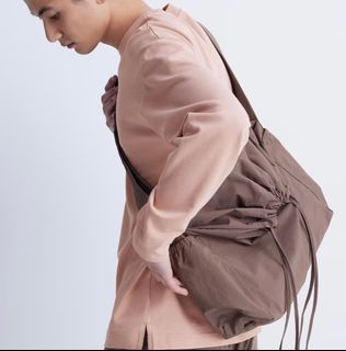 (Kategori: ) berada di . Dikirim oleh mopreloved__ (ID iklan 1324624678, Gambar 1). Deskripsi: .