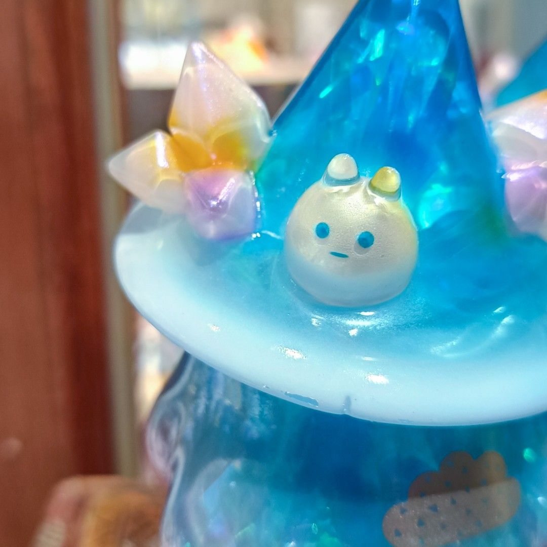 Vapour Park x KKAMoxo《星光小魔女Mia - 棉花糖之雨》玩老玩具設計師