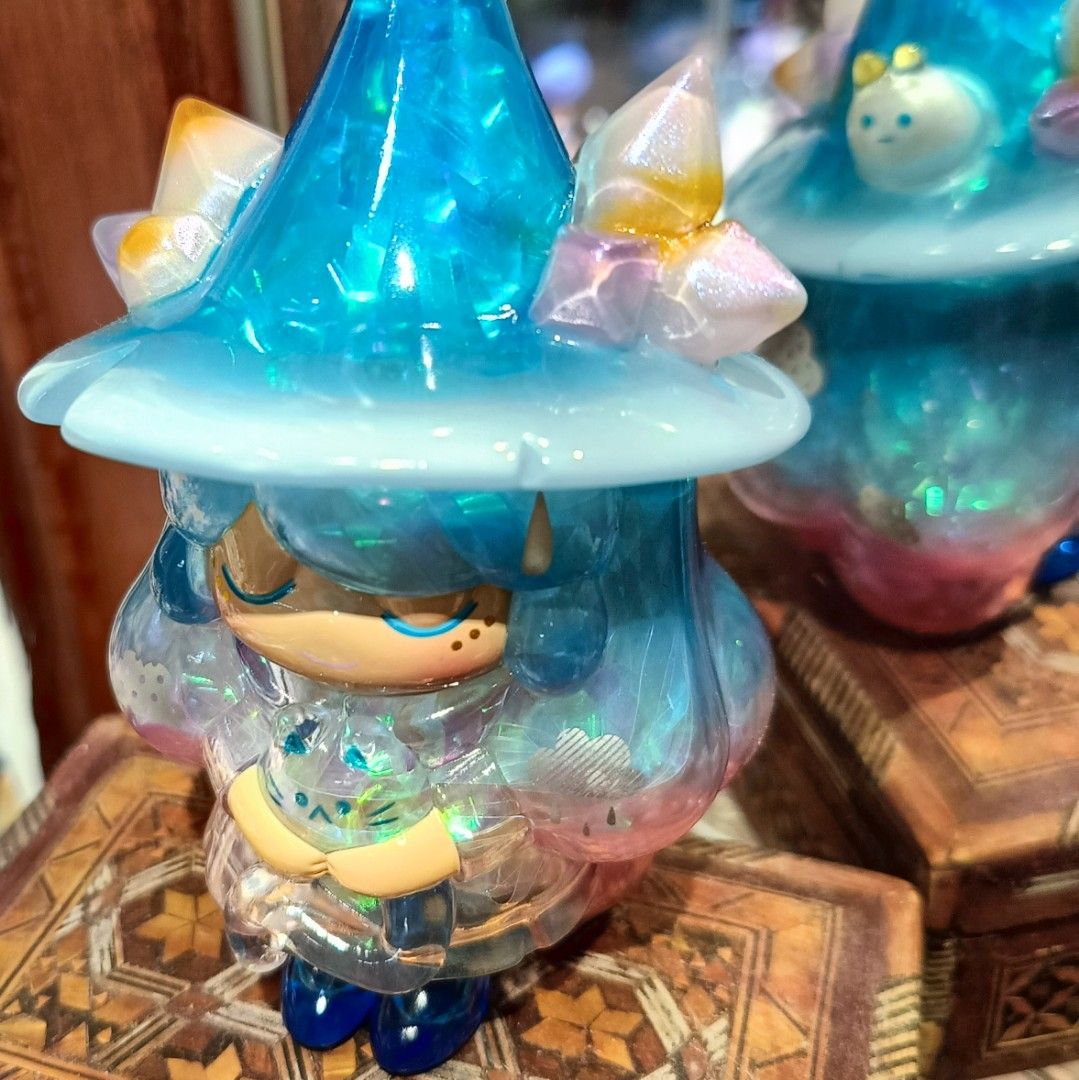 《星光小魔女 Mia - 棉花糖之雨》 Vapour Park x KKAMoxo《星光小魔女Mia - 棉花糖之雨》玩老玩具設計師