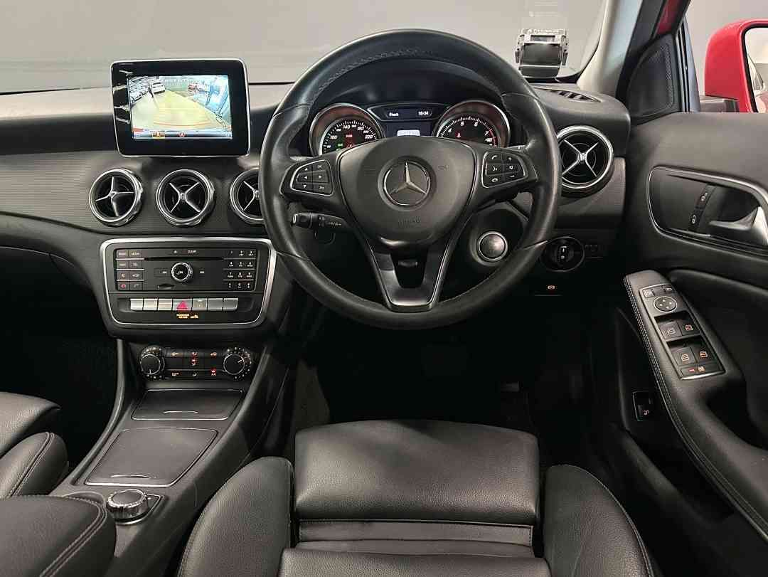 MERCEDES BENZ GLA200 SE AUTO62872682296579113