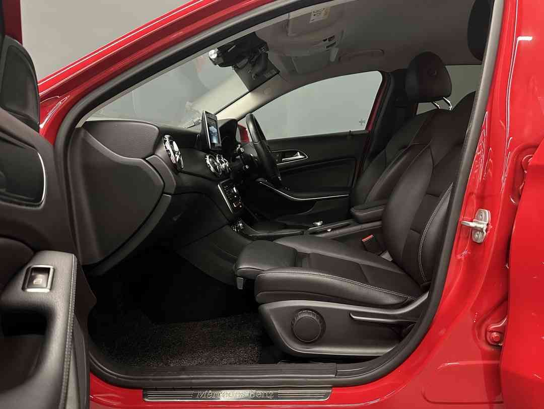 MERCEDES BENZ GLA200 SE AUTO62872682296579114