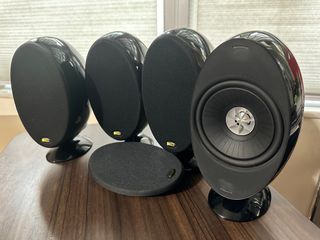（分類：）位於 。 由 MarcSin 提交（商品編號 1344774157，圖片 1）。簡介： 。