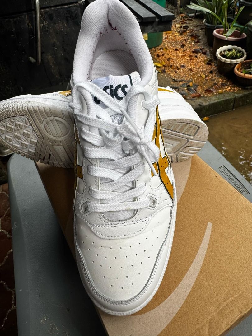 Asics EX89 (Category: Sneakers) located in Pasig City. Submitted by crownjay (Listing ID 1344863830, Image 3). Description: Asics EX89 White/ Mustard Seed Size: US 9 - Used 2x in the office, great condition - includes box only -Genuine Asics (not UA, Overruns, High Quality Replica etc.) RFS: Unloading PAYMENT: Gcash/BDO LOC: Pasig City/Cainta.