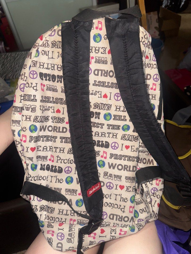 Backpack (Category: Backpacks) located in Singapore. Submitted by monoparade (Listing ID 1344846806, Image 2). Description: Not for fussy .