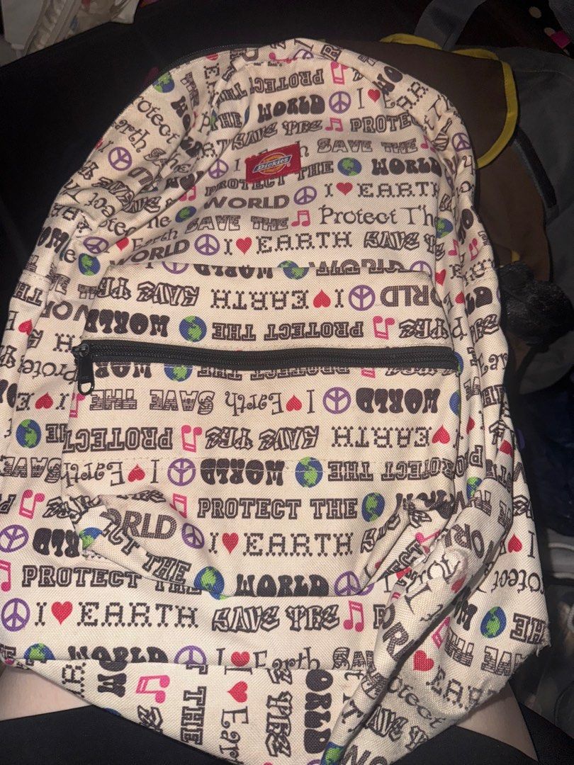 Backpack (Category: Backpacks) located in Singapore. Submitted by monoparade (Listing ID 1344846806, Image 1). Description: Not for fussy .