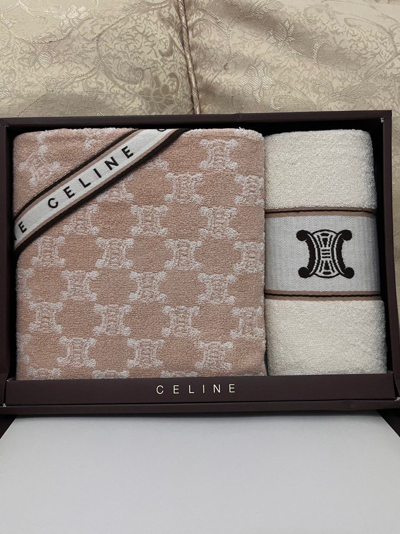 CELINE AUTHENTIC BATH TOWEL SET (Category: Bedding & Towels) located in Quezon City. Submitted by cleoshoppe (Listing ID 1344827508, Image 1). Description: •Extra Set bought from Japan🇯🇵 •Pass to lowballers •Delivery fee shouldered by buyer.