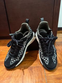 （分類：）位於 。 由 pamelatang2002 提交（商品編號 1344919110，圖片 1）。簡介： 。