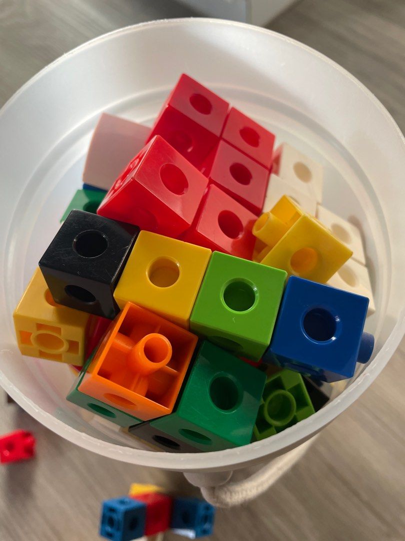 Cubes (Category: Lego & Building Sets) located in Singapore. Submitted by angelxy (Listing ID 1344847359, Image 2). Description: .