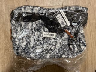 （分類：）位於 。 由 allen.poon 提交（商品編號 1344856340，圖片 1）。簡介： 。