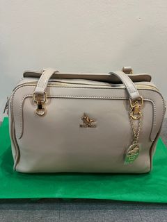 (Category: ) located in . Submitted by socialthrift (Listing ID 1344893256, Image 1). Description: .