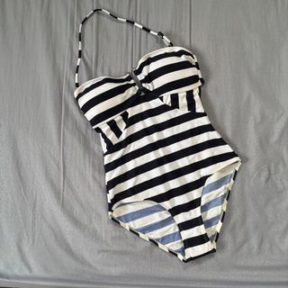 (Category: ) located in . Submitted by thriftingthursday (Listing ID 1344782100, Image 1). Description: .